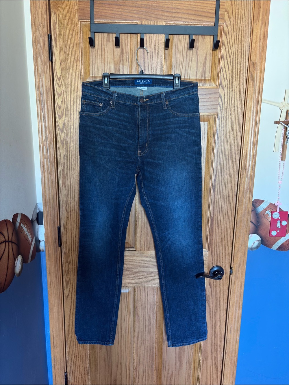 Arizona Jean Company Men’s Indigo Slim Straight Jeans